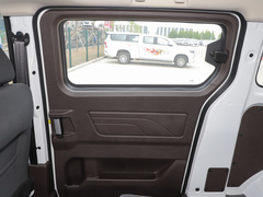 2022款 1.6L 长轴创富型 7座