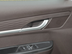 2022款 1.6L 长轴创富型 7座