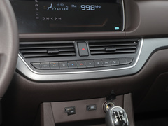 2022款 1.6L 长轴创富型 7座