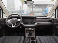 2022款 1.6L 长轴创富型 7座