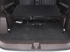 2022款 1.6L 长轴创富型 7座