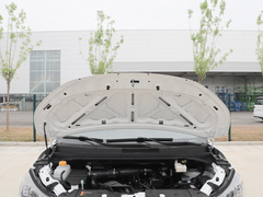 2022款 1.6L 长轴创富型 7座