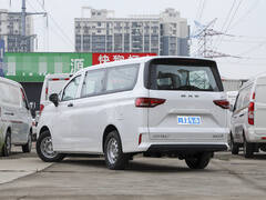 2022款 1.6L 长轴创富型 7座