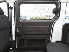 2022款 1.6L 长轴创富型 7座