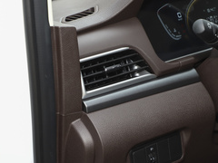 2022款 1.6L 长轴创富型 7座