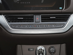 2022款 1.6L 长轴创富型 7座
