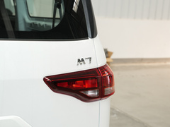 2022款 1.6L 长轴创富型 9座