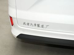 2022款 1.6L 长轴创富型 9座