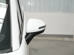 2022款 1.6L 长轴创富型 9座