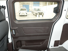 2022款 1.6L 长轴创富型 9座