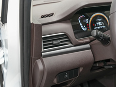 2022款 1.6L 长轴创富型 9座