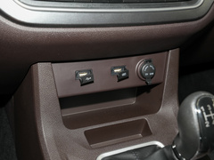 2022款 1.6L 长轴创富型 9座