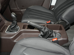 2022款 1.6L 长轴创富型 9座