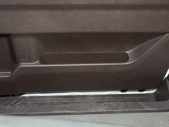 2022款 1.6L 长轴创富型 9座