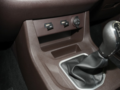 2022款 1.6L 长轴创富型 9座