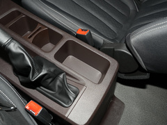 2022款 1.6L 长轴创富型 9座