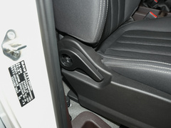 2022款 1.6L 长轴创富型 9座