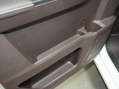 2022款 1.6L 长轴创富型 9座