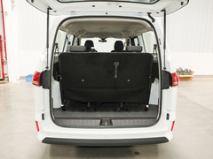 2022款 1.6L 长轴创富型 9座