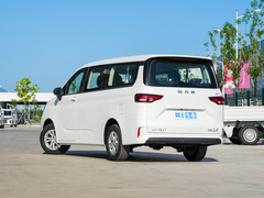 2022款 1.6L 长轴创富型 9座