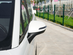 2022款 1.6L 长轴创富型 9座