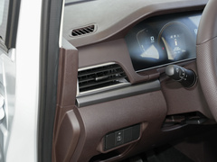 2022款 1.6L 长轴创富型 9座