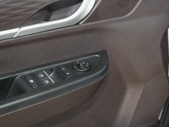 2022款 1.6L 长轴创富型 9座
