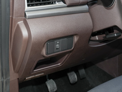 2022款 1.6L 长轴创富型 9座