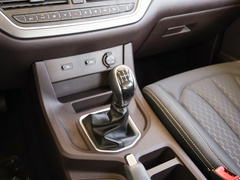 2022款 1.6L 长轴创富型 9座