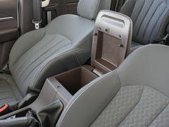 2022款 1.6L 长轴创富型 9座