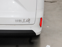 2022款 1.6L 长轴创享型 7座