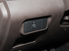 2022款 1.6L 长轴创享型 7座