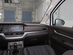 2022款 1.6L 长轴创享型 7座