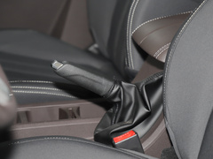2022款 1.6L 长轴创享型 7座
