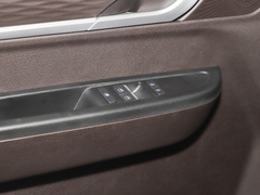 2022款 1.6L 长轴营运版 7座