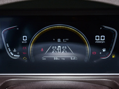 2022款 2.0L 长轴创富型 7座