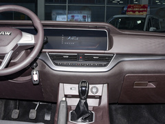 2022款 2.0L 长轴创富型 7座