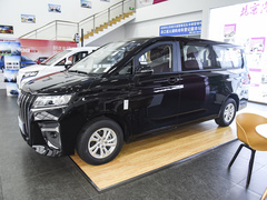 2022款 2.0L 长轴商务型 9座