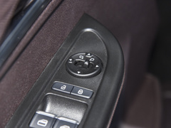 2022款 2.0L 长轴商务型 9座