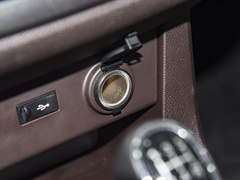 2022款 2.0L 长轴商务型 9座