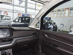 2022款 2.0L 长轴商务型 9座