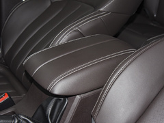 2022款 2.0L 长轴商务型 9座