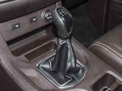 2022款 2.0L 长轴商务型 9座