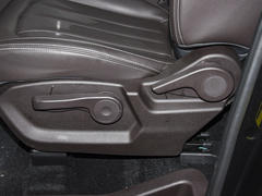 2022款 2.0L 长轴商务型 9座