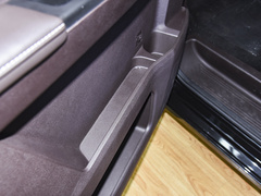 2022款 2.0L 长轴商务型 9座
