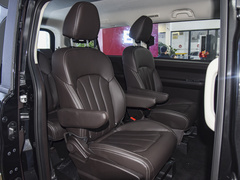 2022款 2.0L 长轴商务型 9座
