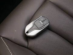 2022款 2.0L 长轴营运版 7座