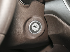 2022款 2.0L 长轴营运版 9座