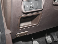 2022款 2.0L 长轴营运版 9座