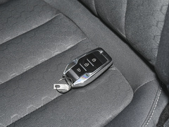 2022款 2.0L 长轴营运版 9座